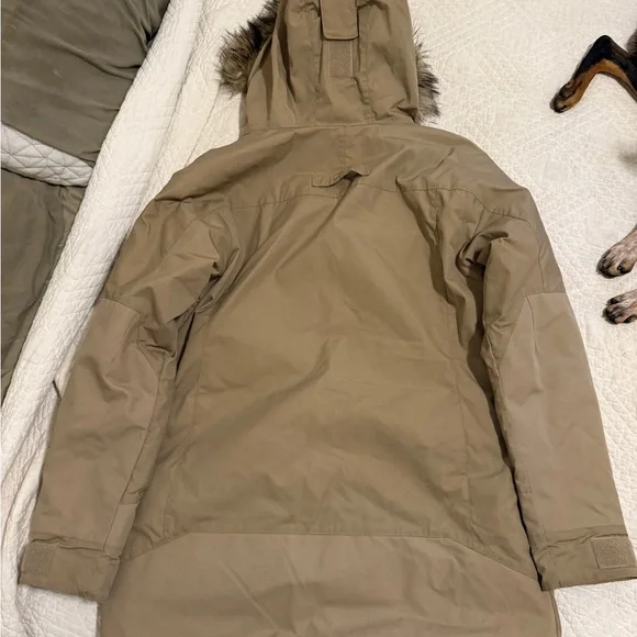 Fjallraven Nuuk Parka - Picture 2 of 5